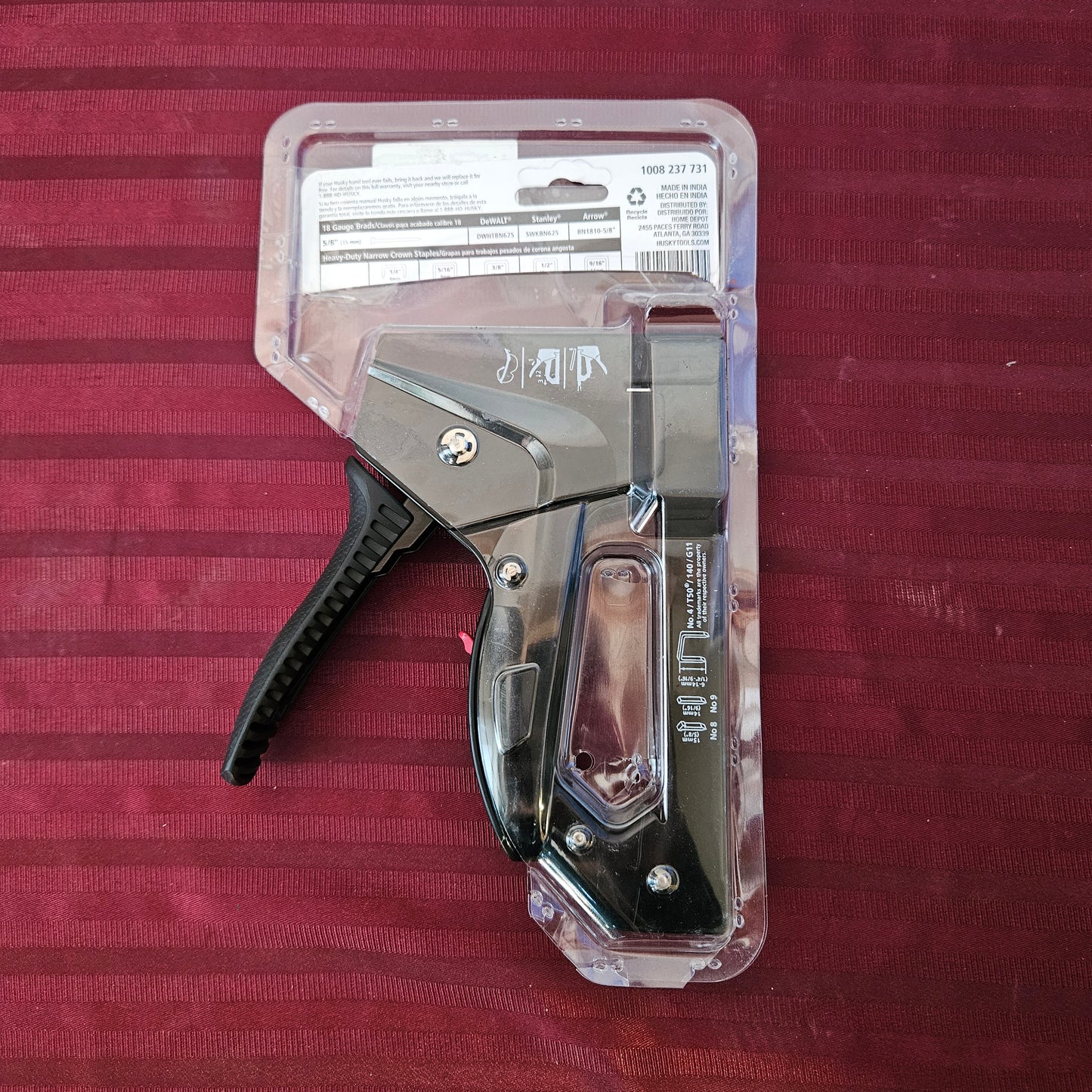 Engrapadora resistente de acero - Husky (Nuevo, empaque abierto)