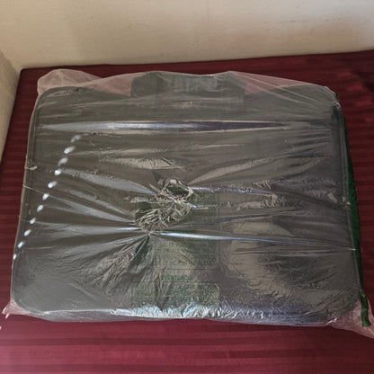 Maletín negro con correa para laptop de hasta 18" - Ytonet (Nuevo)