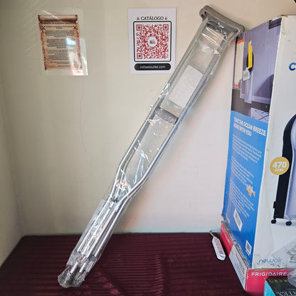 Par de muletas ajustables de aluminio para adulto alto - Medline (Nuevo)