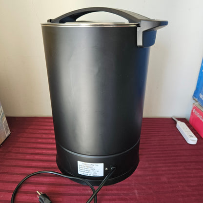 Cafetera eléctrica 150 tazas de acero inoxidable color negro - JIVGDN (Seminuevo, un solo uso)