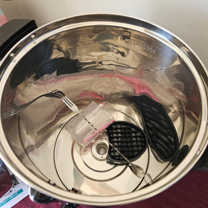 Cafetera eléctrica 150 tazas de acero inoxidable color negro - JIVGDN (Seminuevo, un solo uso)