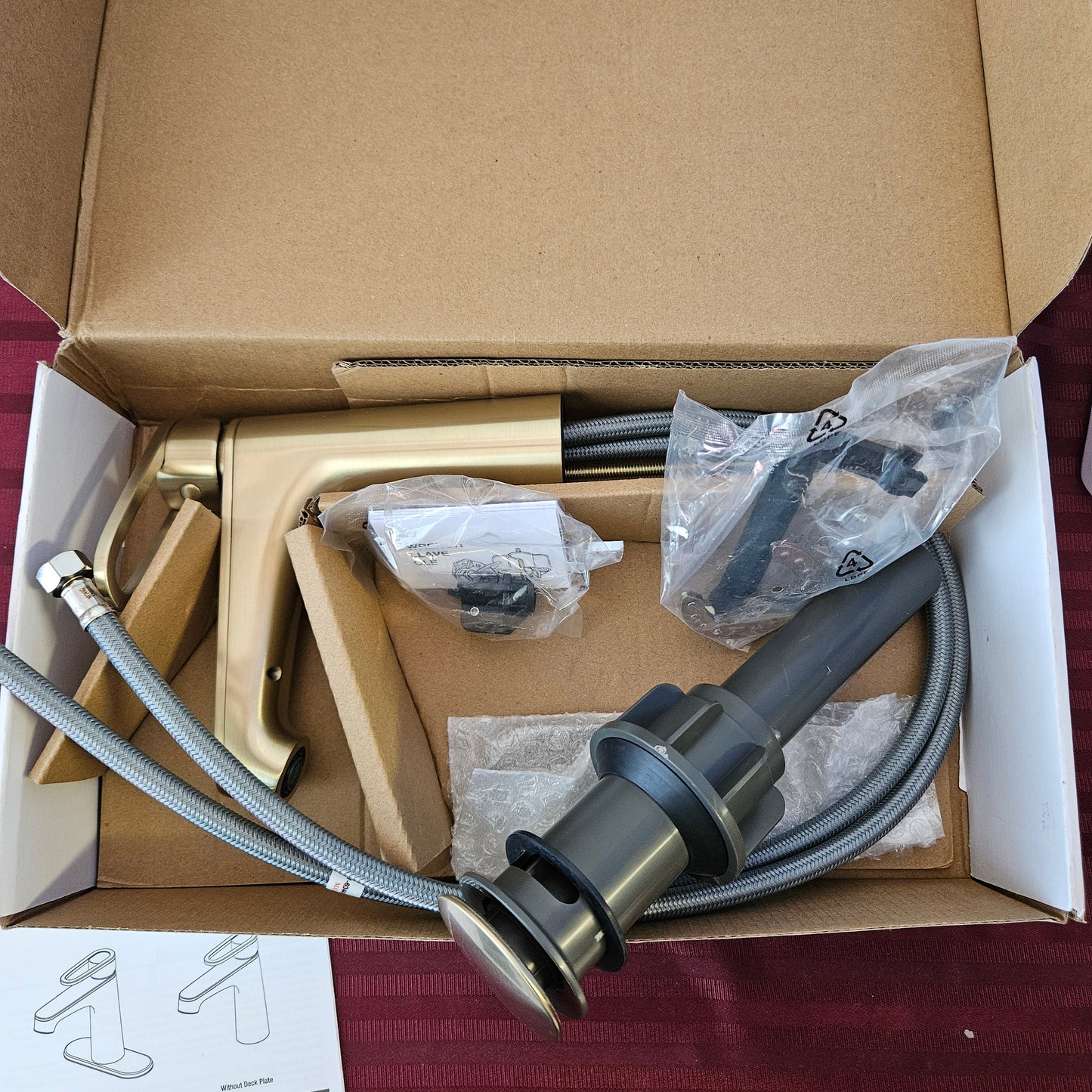 Llave mezcladora monomando para lavabo color oro mate - Glacier Bay Kendrick (Nuevo, caja abierta)