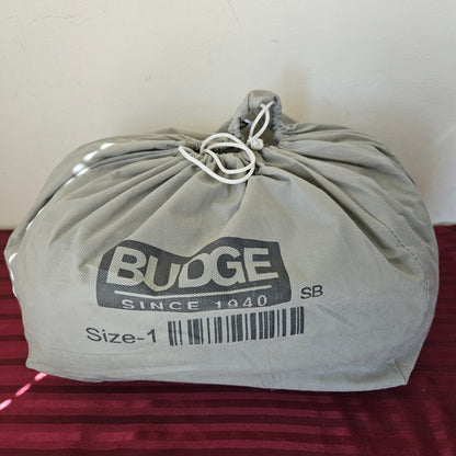 Cubierta para automóvil sedán de hasta 184" - Budge (Seminuevo)