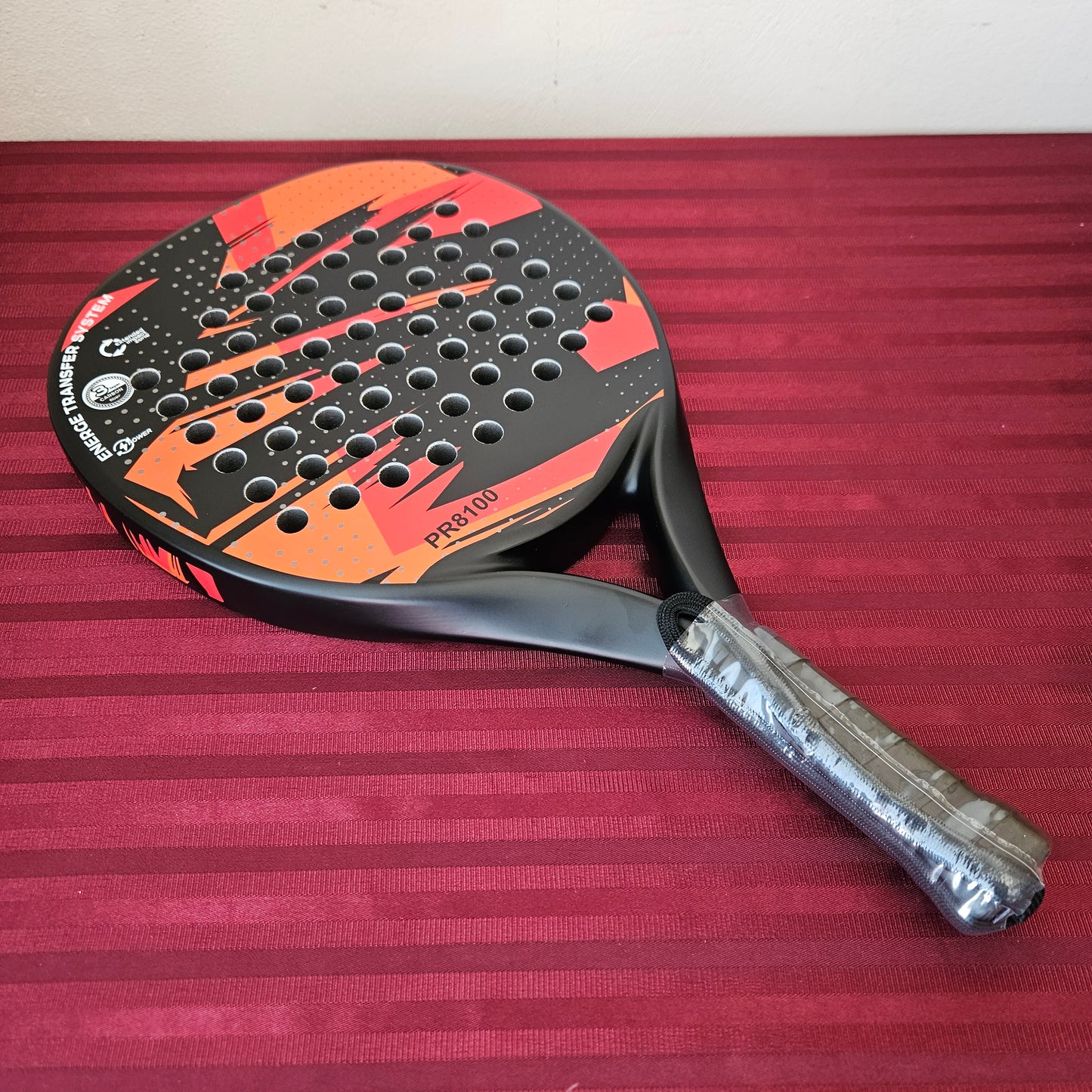 Pala para Padel color negro con rojo - IANONI PR8100 (Nuevo)