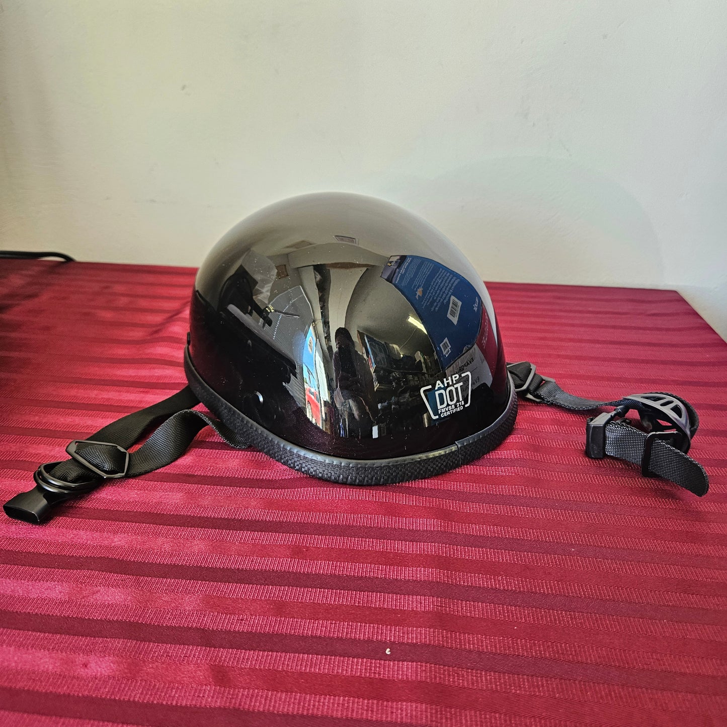 Casco para motocicleta color negro brillante (Talla XL) - (Nuevo, caja abierta)