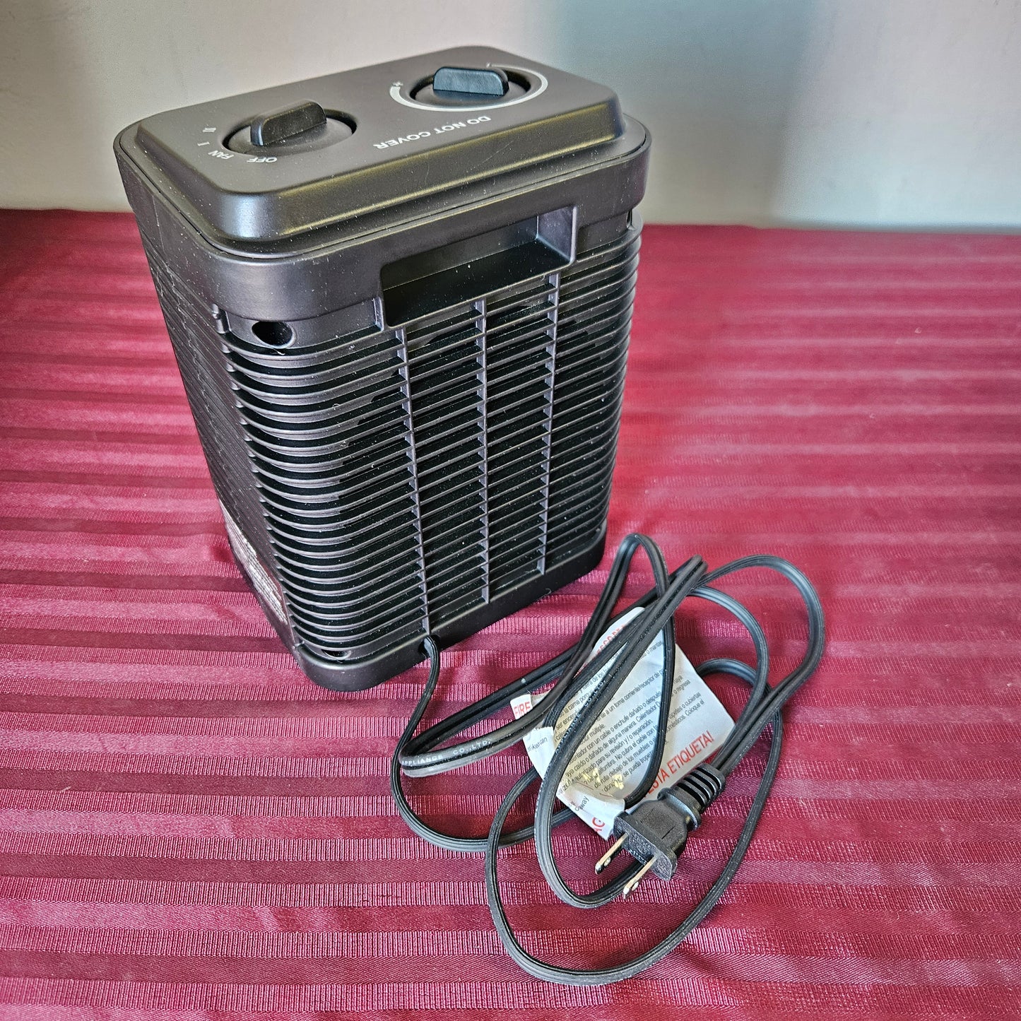 Calefactor de cerámica eléctrico portátil PTC - Oprunsy (Nuevo, caja abierta)