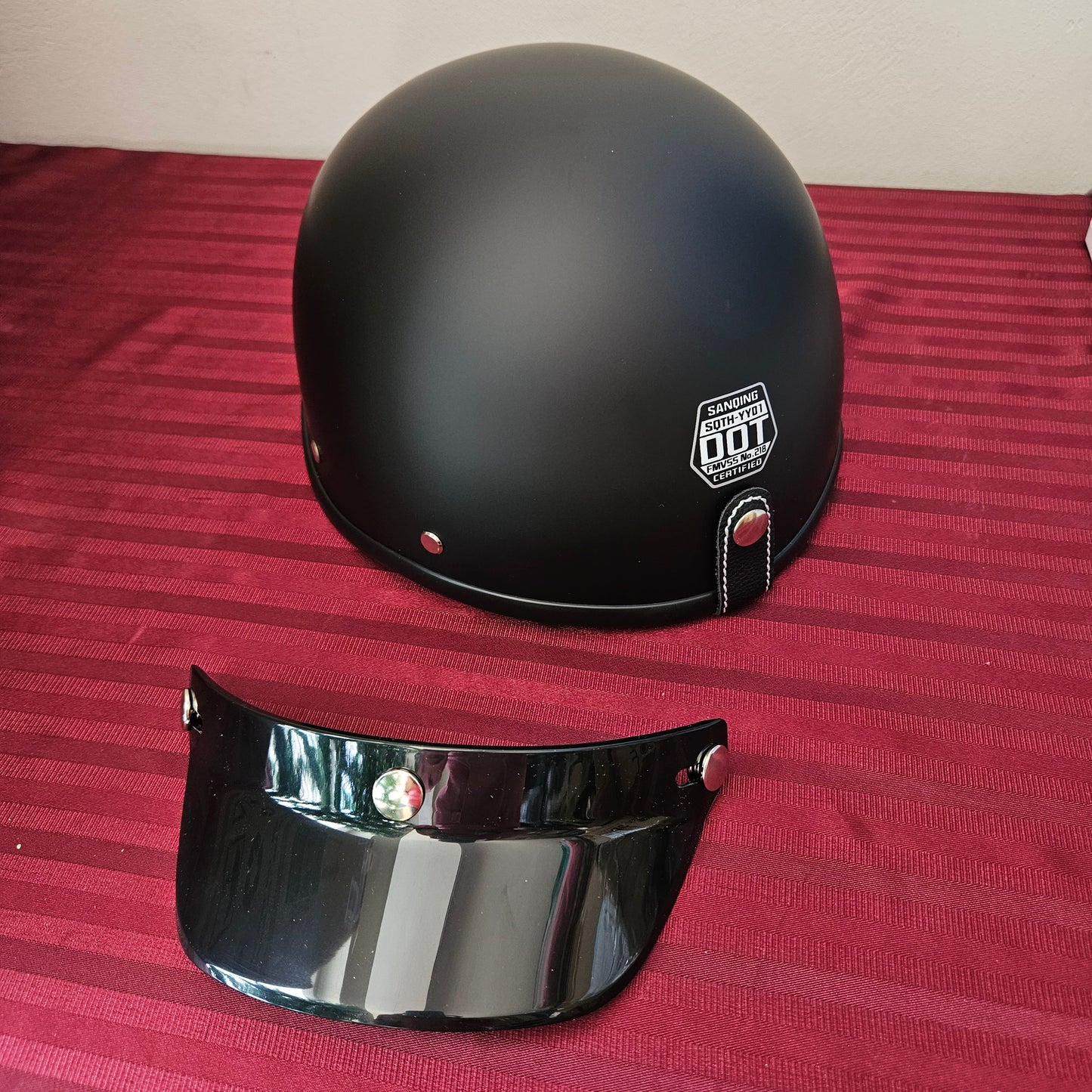 Casco para motocicleta retro color negro Mate (Talla L) - SanQing (Nuevo, caja abierta)